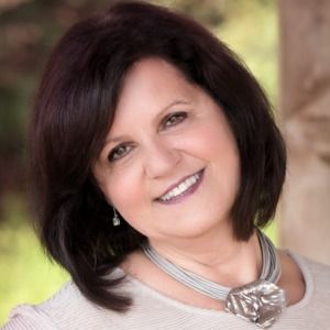Meet your Posher, Pamela